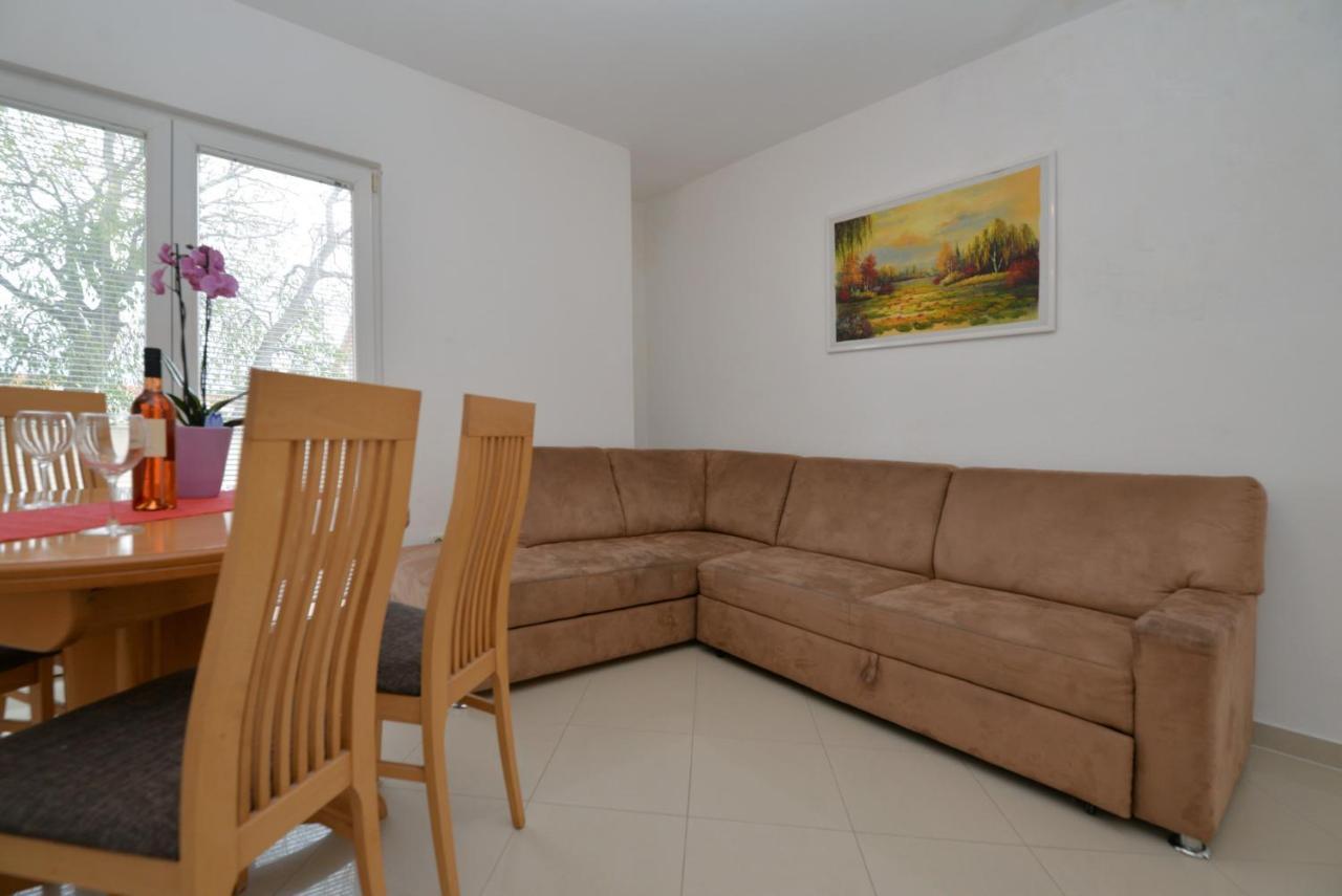 Apartmani Vedrana, ムルテル エクステリア 写真