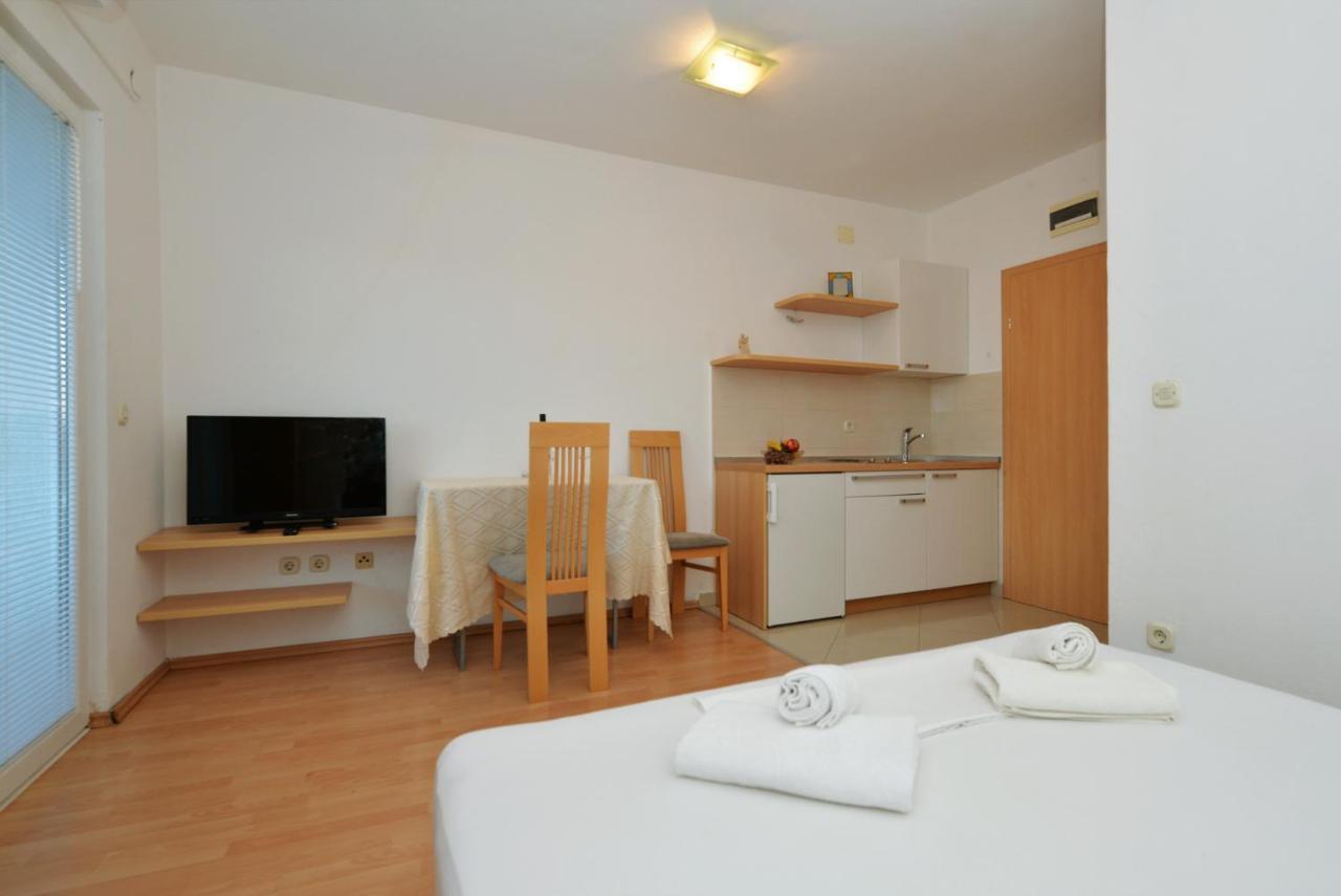 Apartmani Vedrana, ムルテル エクステリア 写真