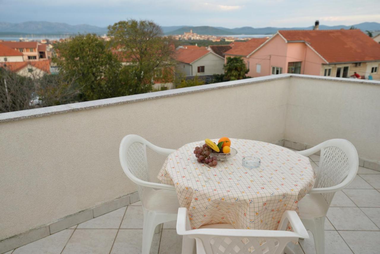Apartmani Vedrana, ムルテル エクステリア 写真