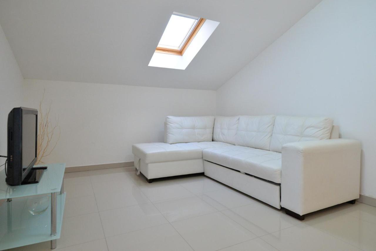 Apartmani Vedrana, ムルテル エクステリア 写真