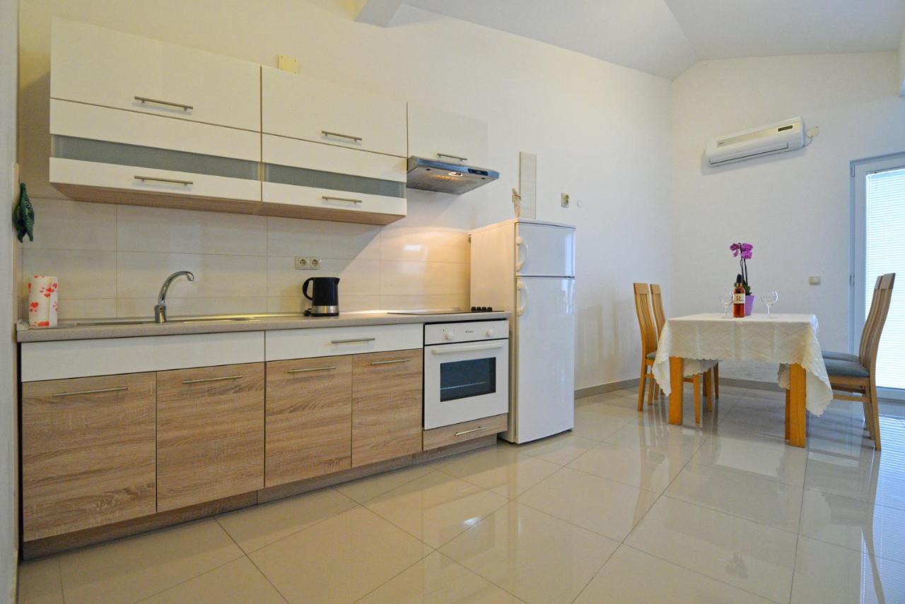 Apartmani Vedrana, ムルテル エクステリア 写真