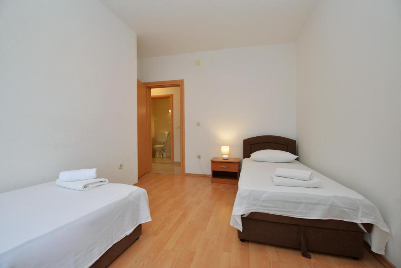 Apartmani Vedrana, ムルテル エクステリア 写真