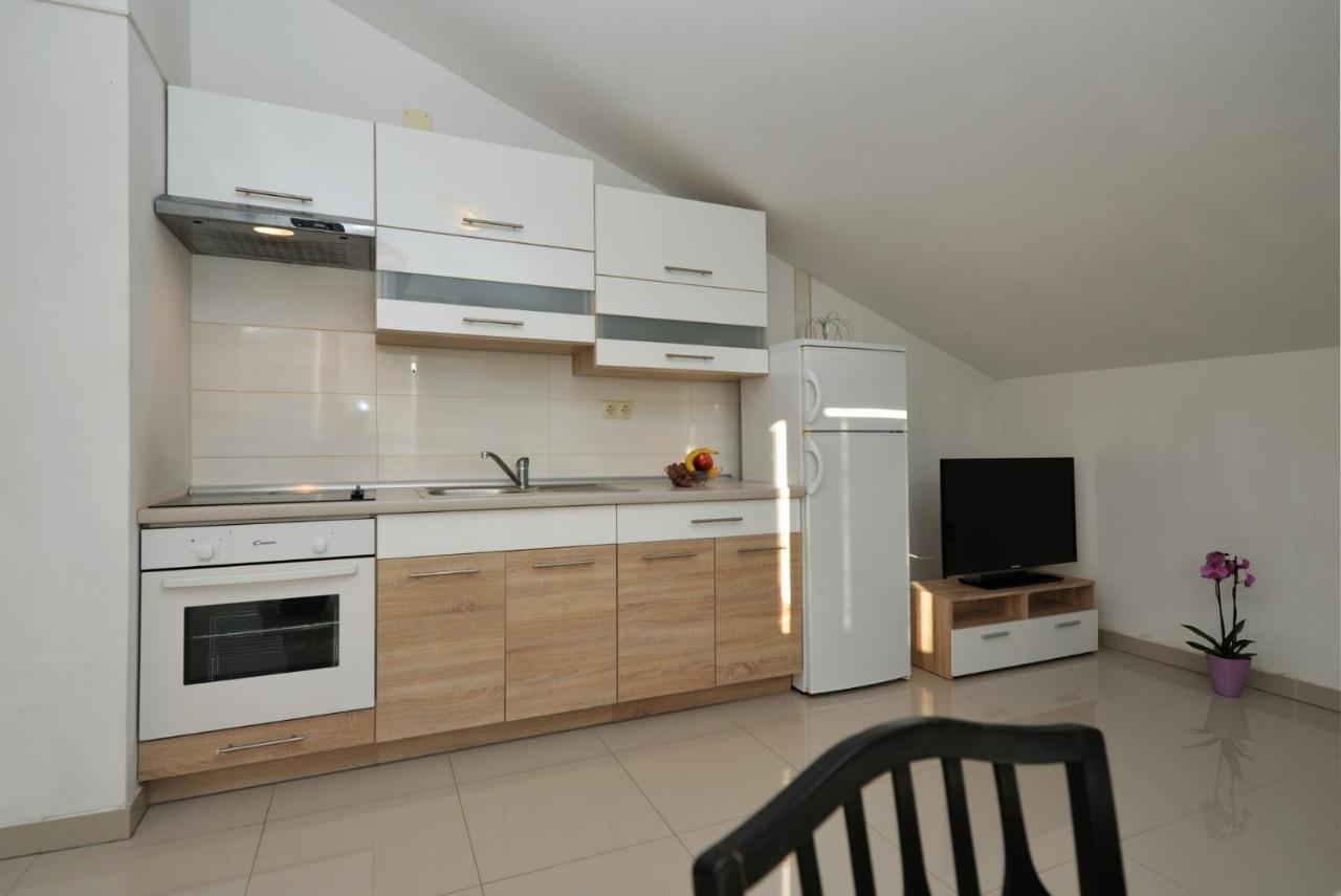 Apartmani Vedrana, ムルテル エクステリア 写真