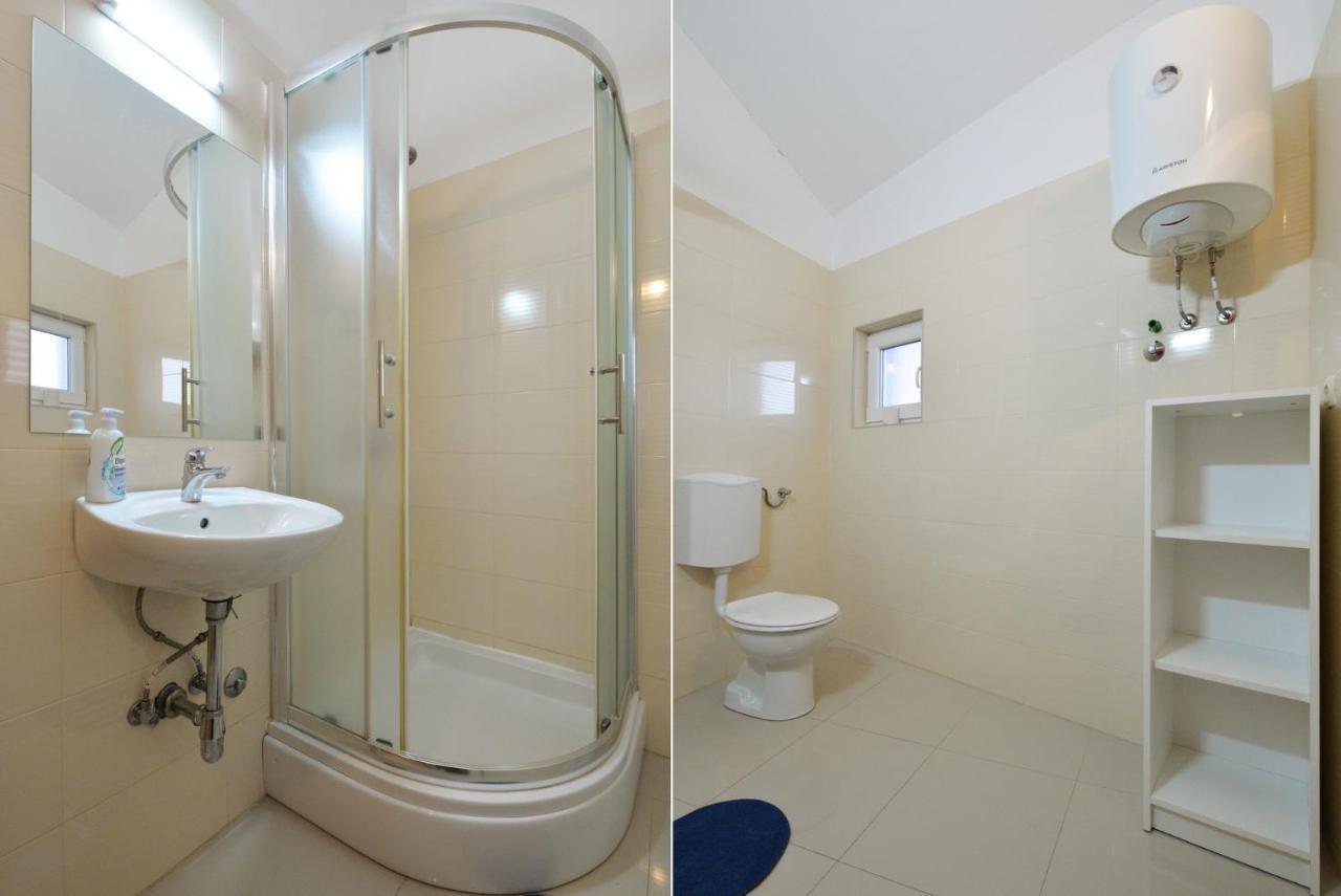 Apartmani Vedrana, ムルテル エクステリア 写真